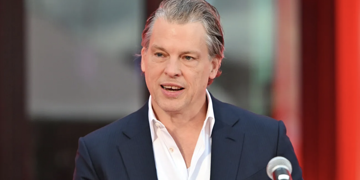 Netflix Co-CEO Greg Peters Says Paramount&rsquo;s Bid for Warner Bros. &ldquo;Doesn&rsquo;t Pass the Sniff Test&rdquo;